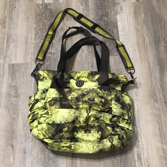 lululemon athletica Handbags - Lululemon Bag